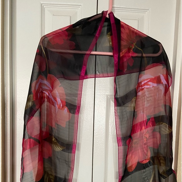 Sheer Scarf - Picture 2 of 3